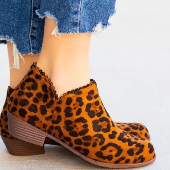 Vegan Suede Leopard Chelsie Booties - Picture 6 of 8